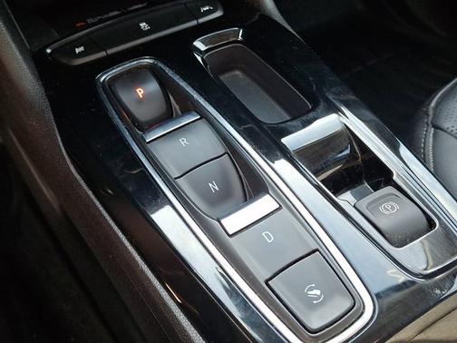 Mosaic Black Metallic 2023 Chevrolet Bolt EUV PREMIER
