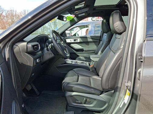 CARBONIZED GRAY METALLIC 2023 Ford Explorer ST