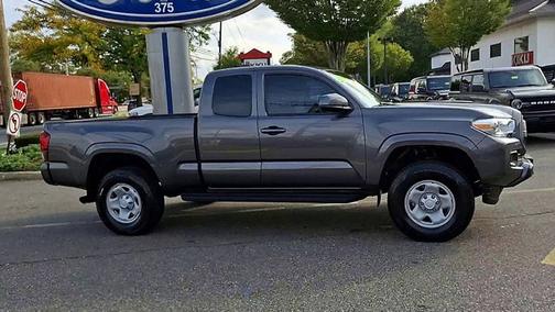 2022 Toyota Tacoma 
