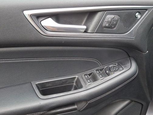 CARBONIZED GRAY 2022 Ford Edge TITANIUM