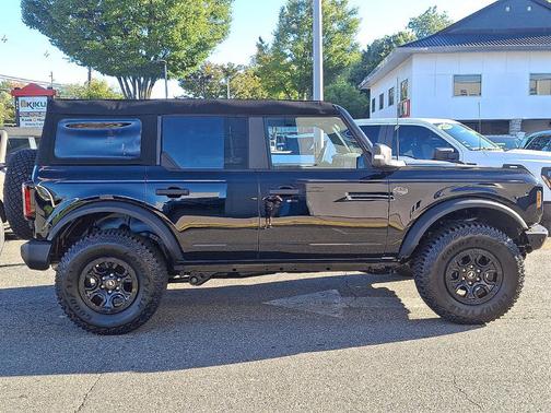 2024 Ford Bronco WILDTRAK