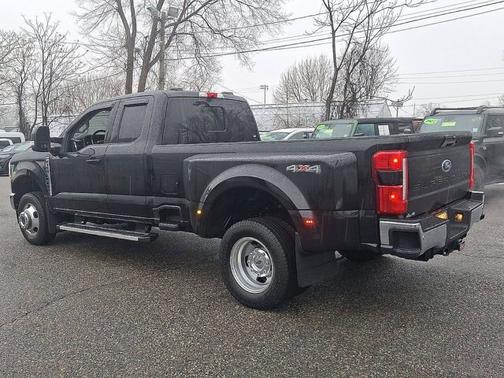 2023 Ford F-350 SUPER DUTY