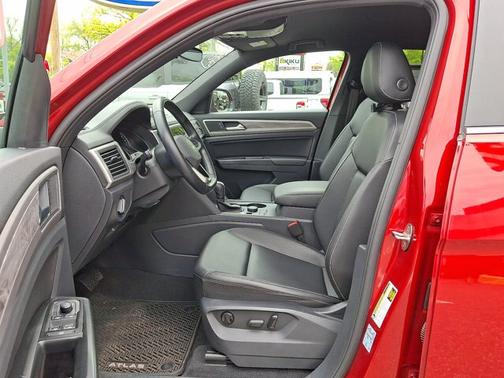 Aurora Red Metallic 2020 Volkswagen Atlas Cross Sport 3.6 V6 SE W/ TECHNOLOGY