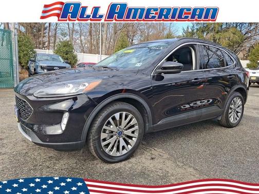 2022 Ford Escape TITANIUM