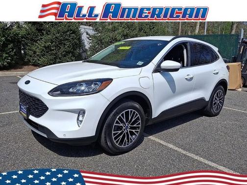 2022 Ford Escape TITANIUM