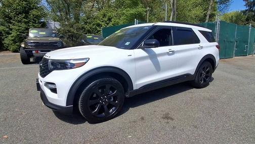 2023 Ford Explorer ST-LINE