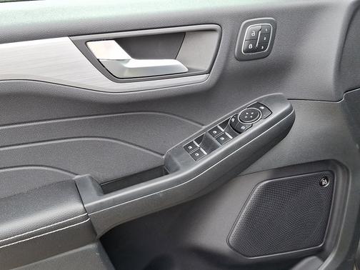 CARBONIZED GRAY METALLIC 2023 Ford Escape PLATINUM