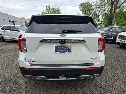 STAR WHITE MET TRI-COAT 2023 Ford Explorer XLT