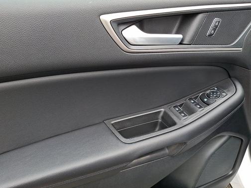 OXFORD WHITE 2023 Ford Edge