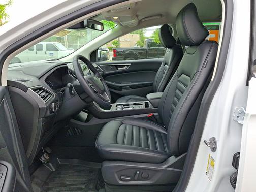 OXFORD WHITE 2023 Ford Edge