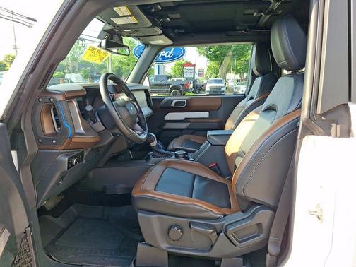 OXFORD WHITE 2023 Ford Bronco