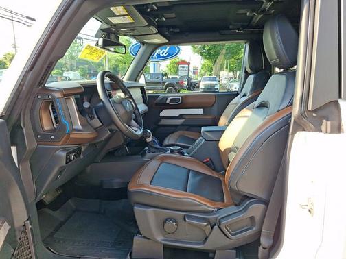 OXFORD WHITE 2023 Ford Bronco