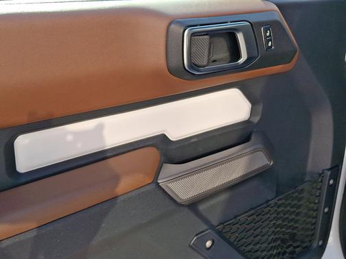 OXFORD WHITE 2023 Ford Bronco