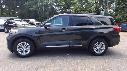 FORGED GREEN METALLIC 2022 Ford Explorer XLT
