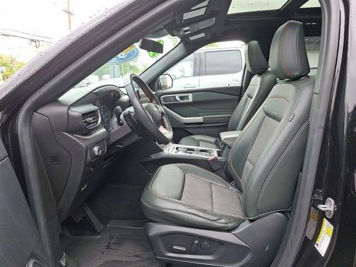 AGATE BLACK METALLIC 2022 Ford Explorer TIMBERLINE