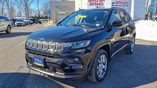 2022 Jeep Compass LATITUDE LUX