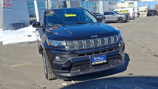2022 Jeep Compass LATITUDE LUX