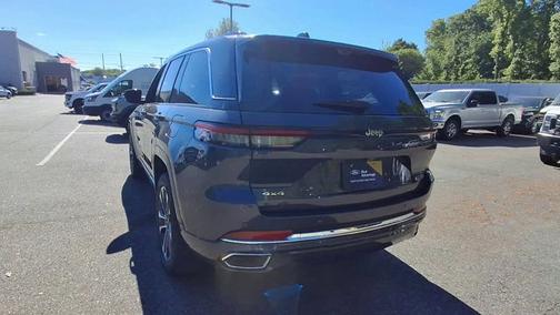 2022 Jeep Grand Cherokee OVERLAND