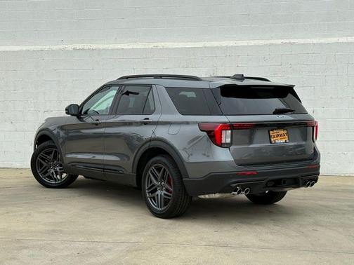Carbonized Gray Metallic 2026 Ford Explorer ST
