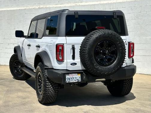 2024 Ford Bronco WILDTRAK