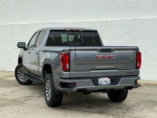 2022 GMC Sierra 1500 Limited AT4