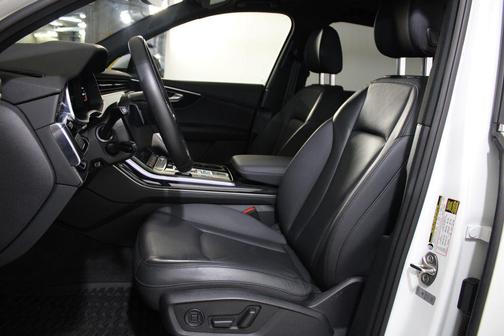 2022 Audi Q7 55 Premium Plus