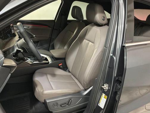 2025 Audi Q5 Premium TFSI quattro S tronic