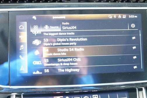 2023 Audi Q7 45 Premium