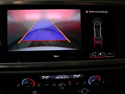 2025 Audi Q3 Premium 45 TFSI S line quattro Tiptronic