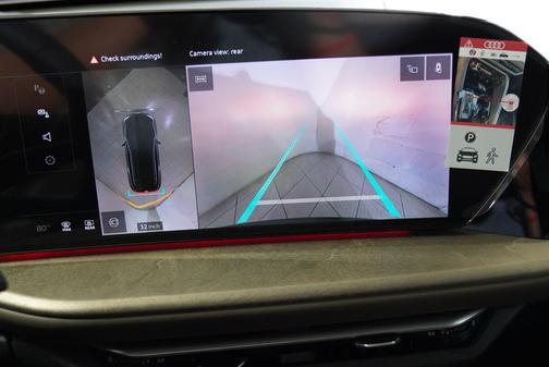 2025 Audi Q5 Premium TFSI quattro S tronic