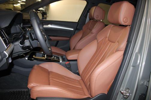 2025 Audi Q5 45 S line Premium