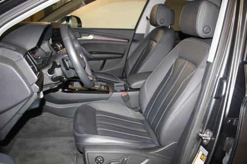 2022 Audi Q5 45 S line Premium