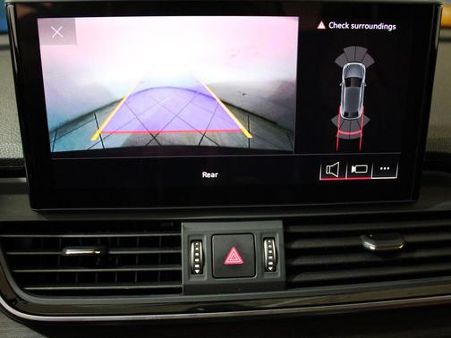 2025 Audi Q5 45 S line Premium