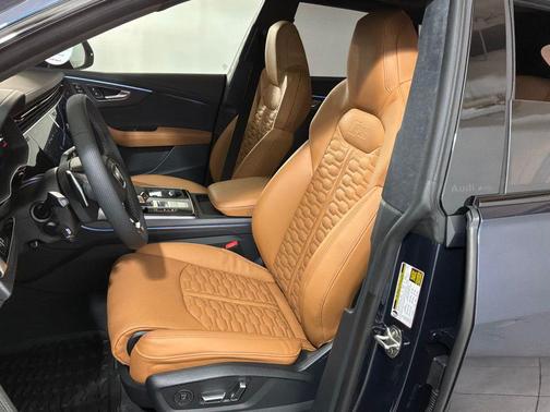 2026 Audi RS Q8 4.0T