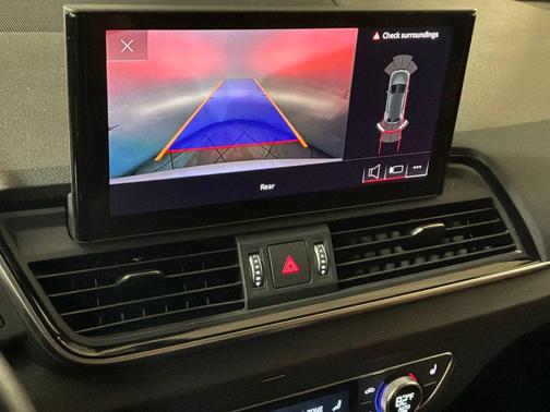Ibis White 2023 Audi Q5 40 Premium