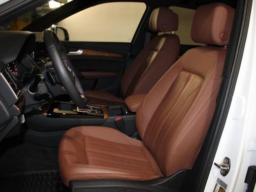 2022 Audi Q5 45 S line Premium