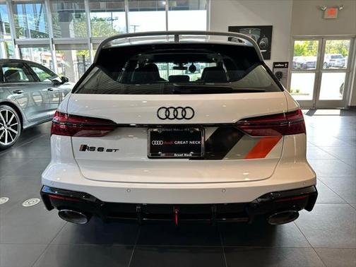 2025 Audi RS 6 Avant 4.0T