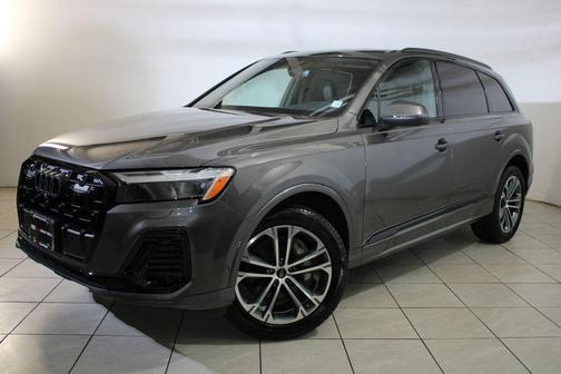 2025 Audi Q7 45 Premium Plus