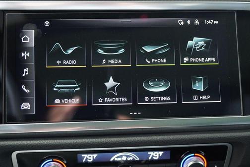 2025 Audi Q3 Premium 45 TFSI S line quattro Tiptronic