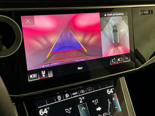 2023 Audi Q7 45 Premium Plus