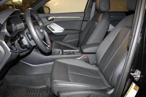 2024 Audi Q3 45 S line Premium Plus