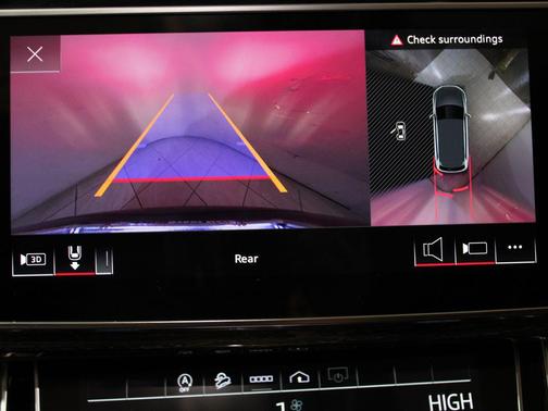 2023 Audi Q7 45 Premium Plus