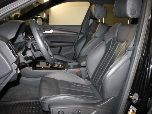 2023 Audi Q5 45 S line Premium Plus