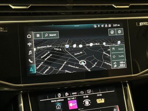 2023 Audi Q7 45 Premium Plus