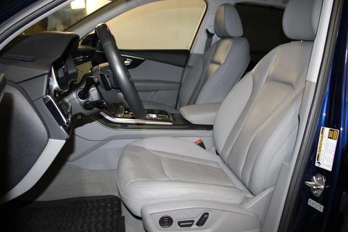 2021 Audi Q7 45 Premium Plus