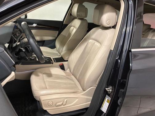 2020 Audi Q5 45 Premium