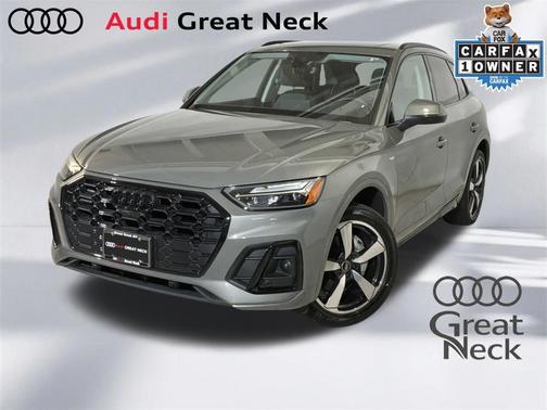 Chronos Gray Metallic 2023 Audi Q5 45 S line Premium Plus