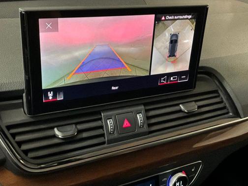 2022 Audi Q5 45 S line Premium Plus