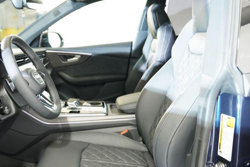 2026 Audi SQ8 4.0T Premium Plus