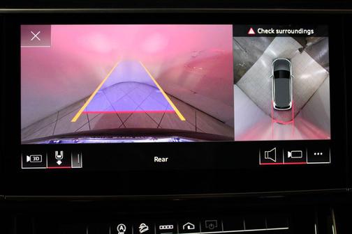 2023 Audi Q7 45 Premium